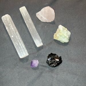 Rough cut crystal bundle